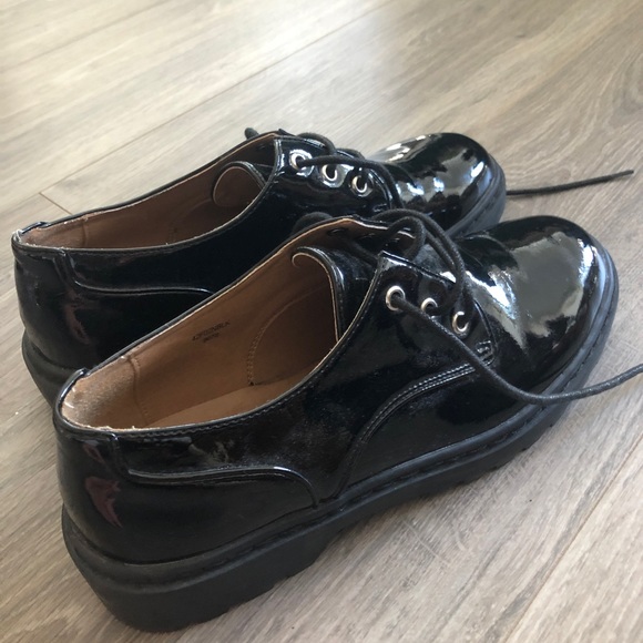 TopShop Chunky Patent Leather Loafers - Picture 6 of 12